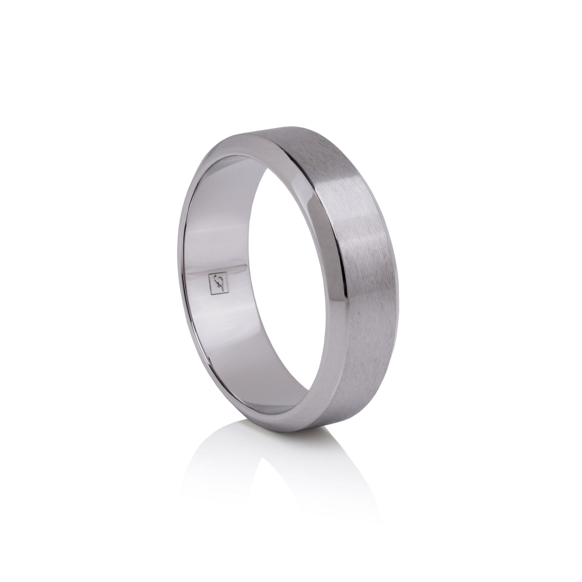 The Titanium 6B (6mm Bevelled Ring)