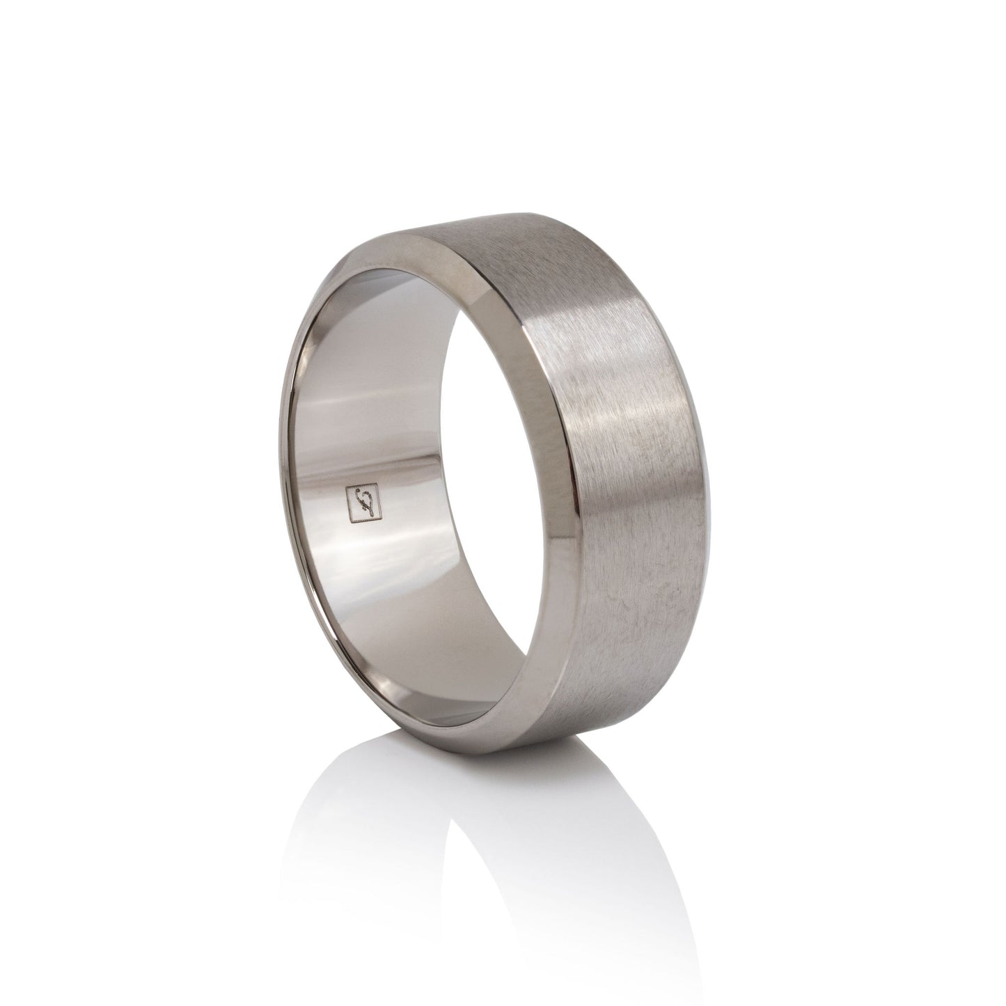 The Tungsten 8B (8mm Bevelled Ring)