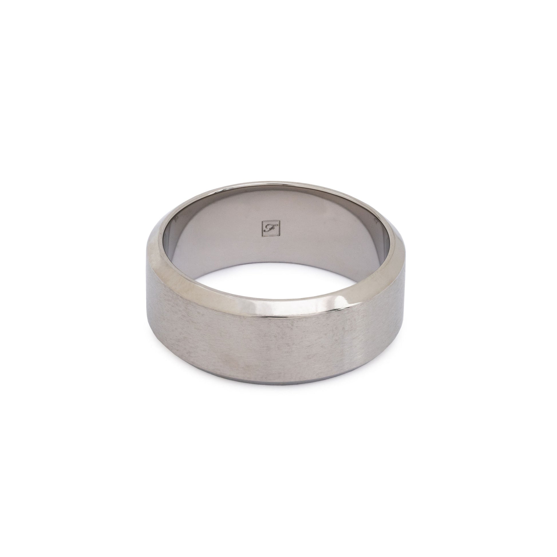 The Tungsten 8B (8mm Bevelled Ring)
