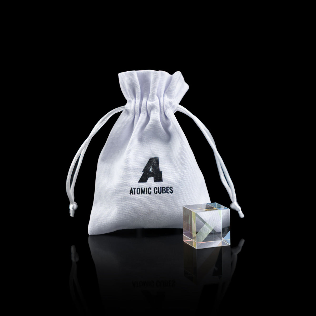 1.0-Inch Glass Cube with its drawstring bag
